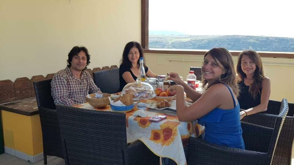 マテーラ Uno Sguardo Sui Sassi Bed & Breakfast エクステリア 写真